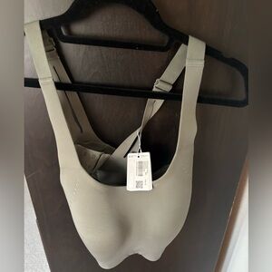 Lululemon AirSupport Bra
Grey Sage
Size 38C
Brand New with Tags